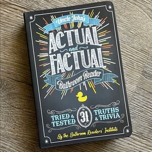 Uncle John's Actual and Factual Bathroom Reader 2018 LIKE NEW!!